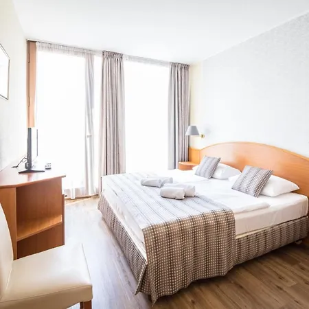 Best Western Orion 3*