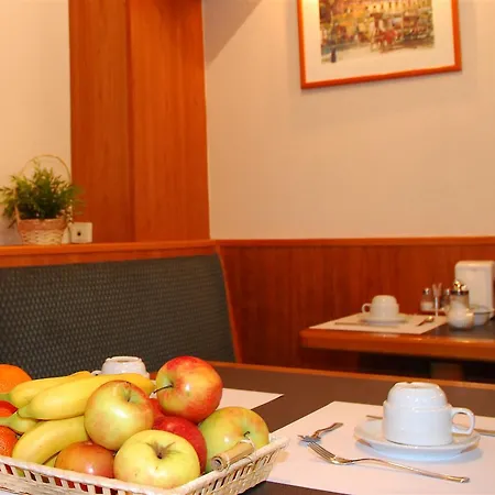 Orion Varkert Hotell 3*