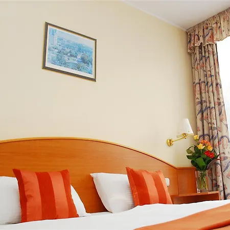 Orion Varkert Otel 3*