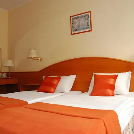 Orion Varkert Otel 3*